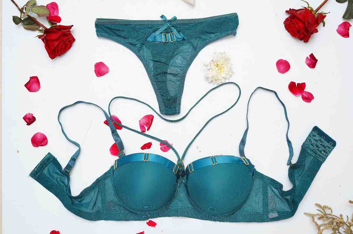 Feminique Strappy Ring Pushup Bra Panty Set