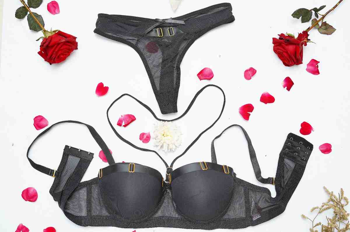 Feminique Strappy Ring Pushup Bra Panty Set