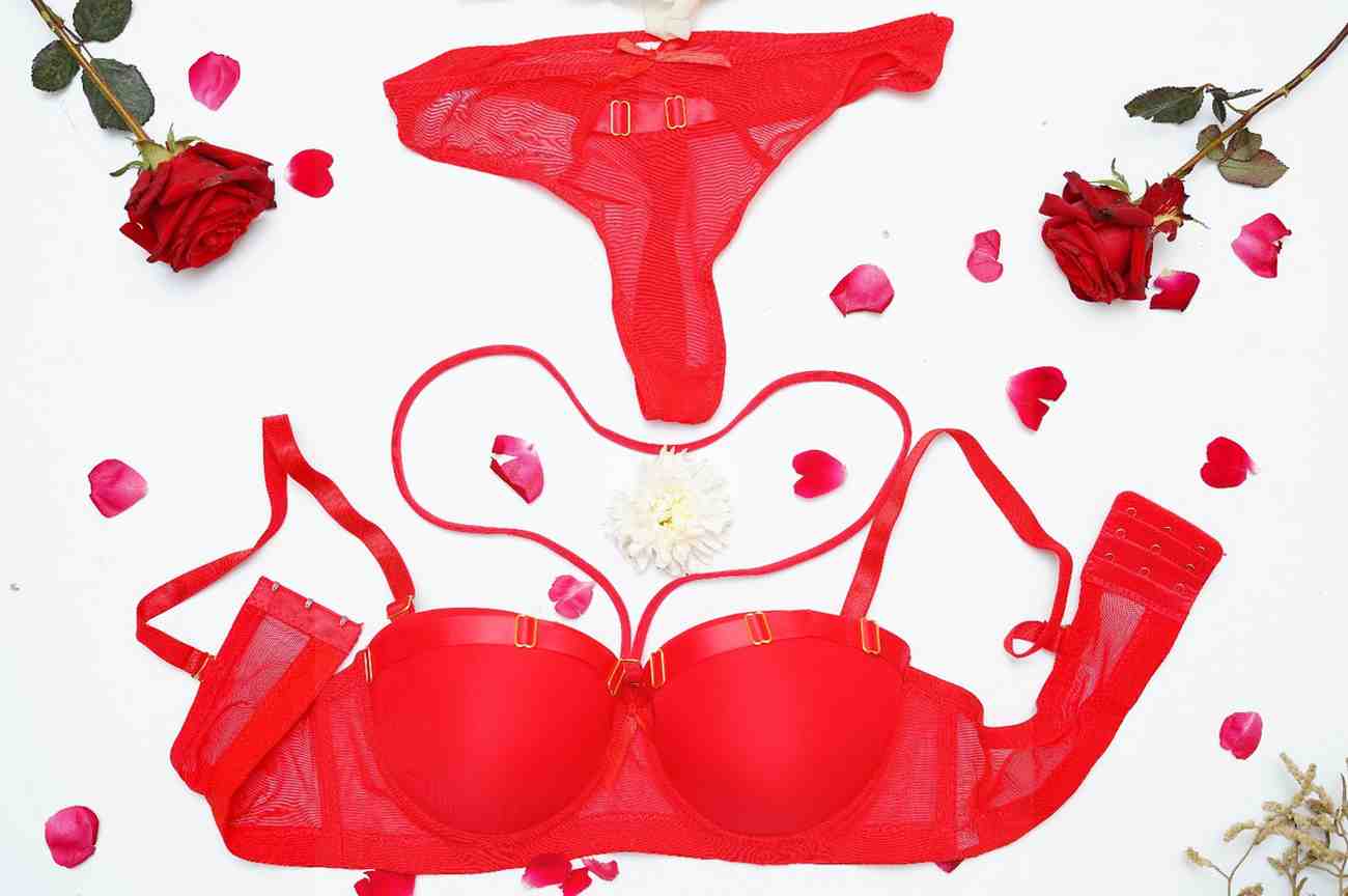 Feminique Strappy Ring Pushup Bra Panty Set