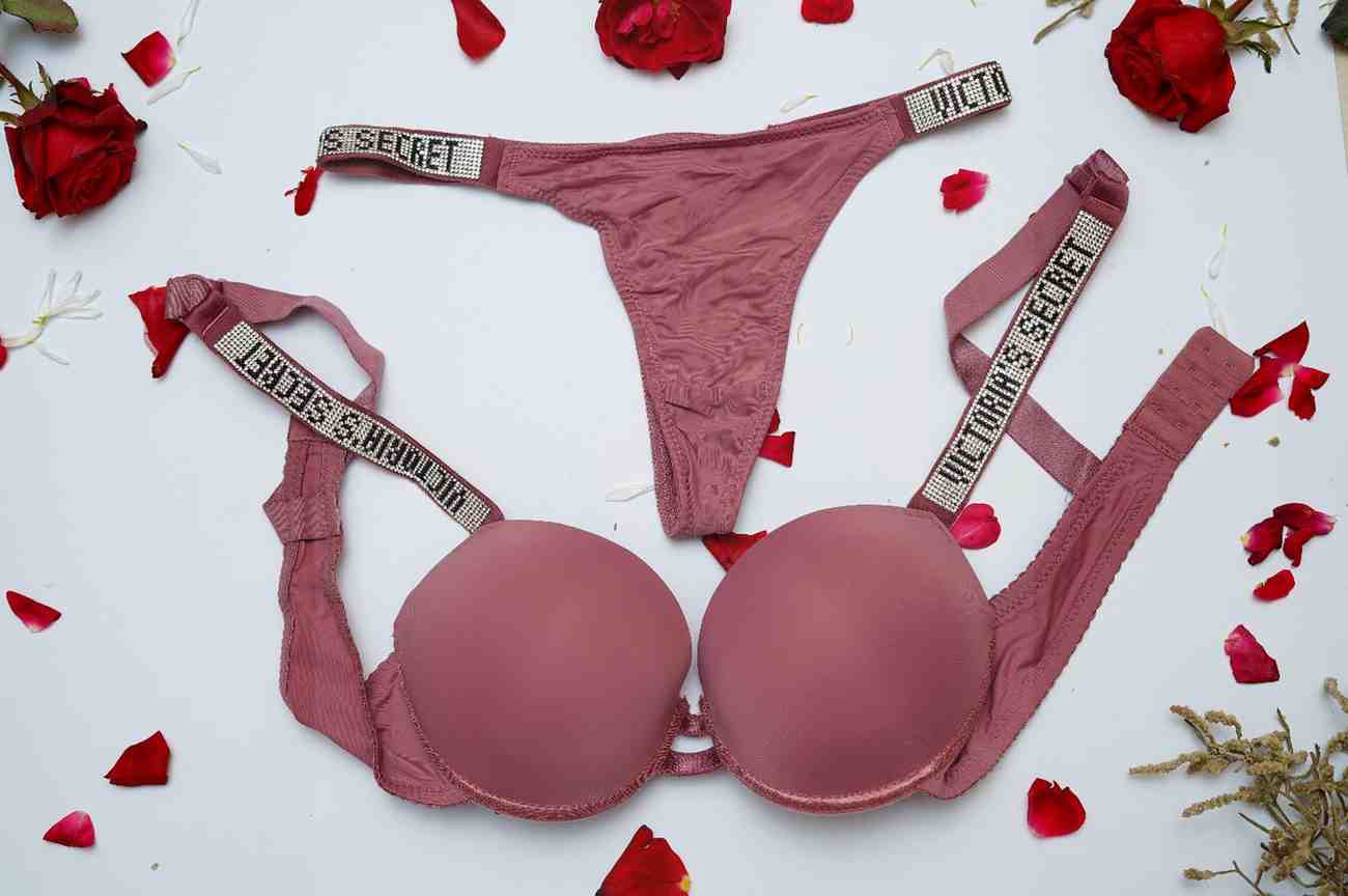 Victoria Secret Crystal Strap Bra & Thong Set