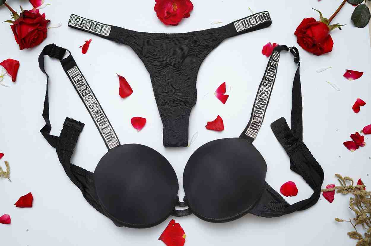Victoria Secret Crystal Strap Bra & Thong Set