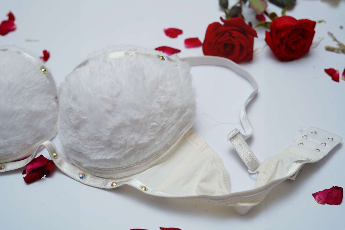 FAUX FUR ELEGANT BRA SET