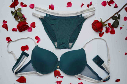 Light padded half-net bra and panty set