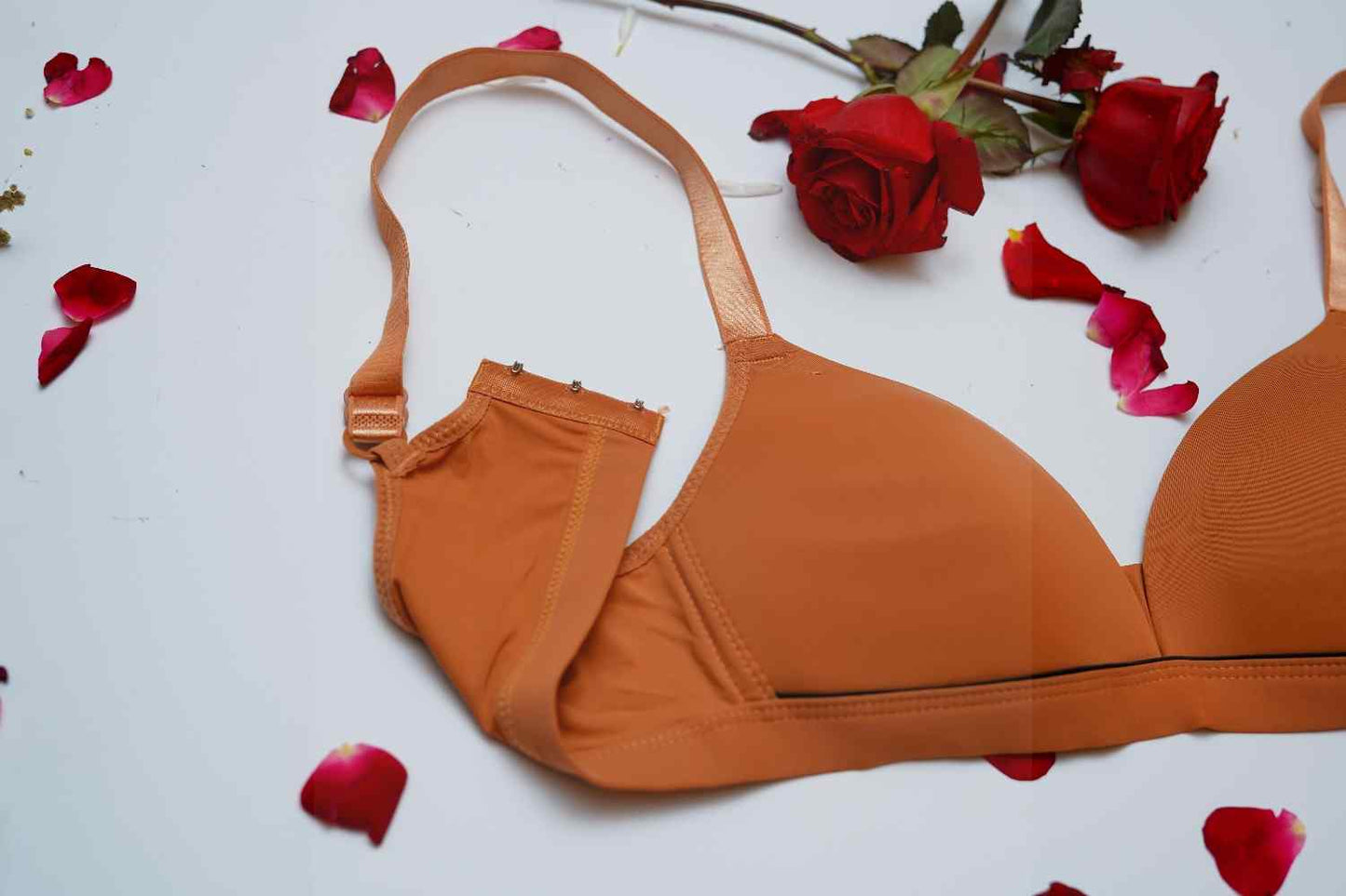 Super comfortable Pushup Seamless Light Padded T Shirt Bra