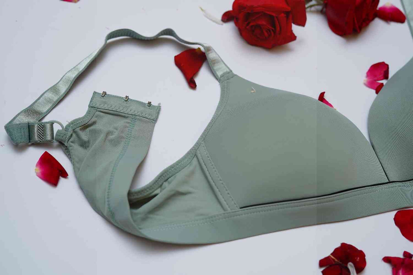 Super comfortable Pushup Seamless Light Padded T Shirt Bra