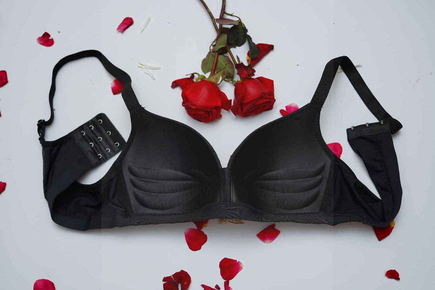 Super comfortable Pushup Seamless Light Padded T Shirt Bra