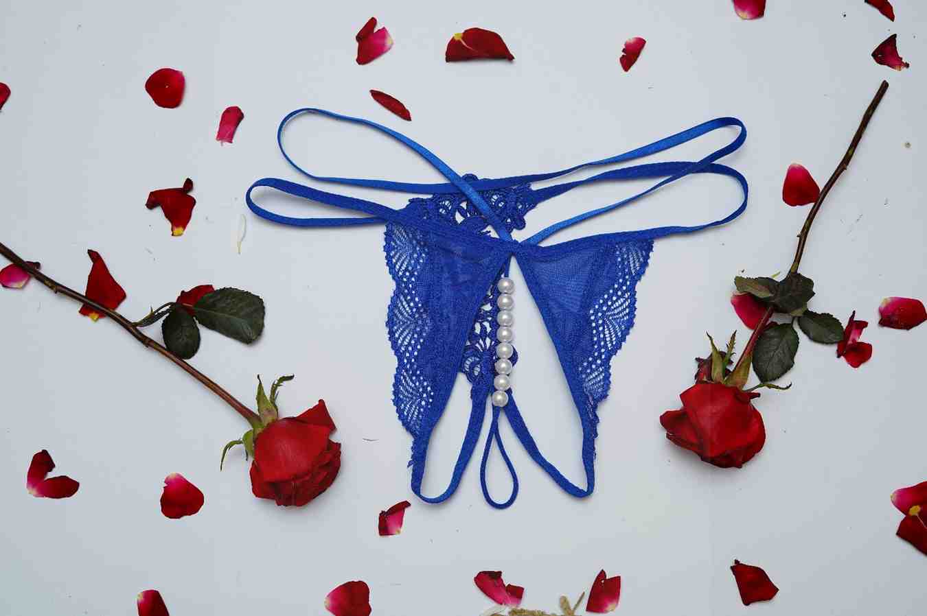 Feminique Lace women's Erotic Panties with Pearl